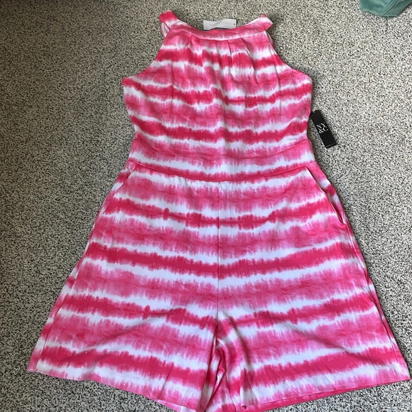 New York & Company Tie Dye Romper Sz L Pink & White 2 Front Pockets New With Tag - Picture 2 of 8